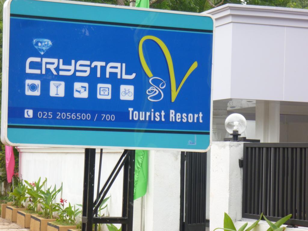 Crystal V Tourist Resort อนุราธปุระ ภายนอก รูปภาพ